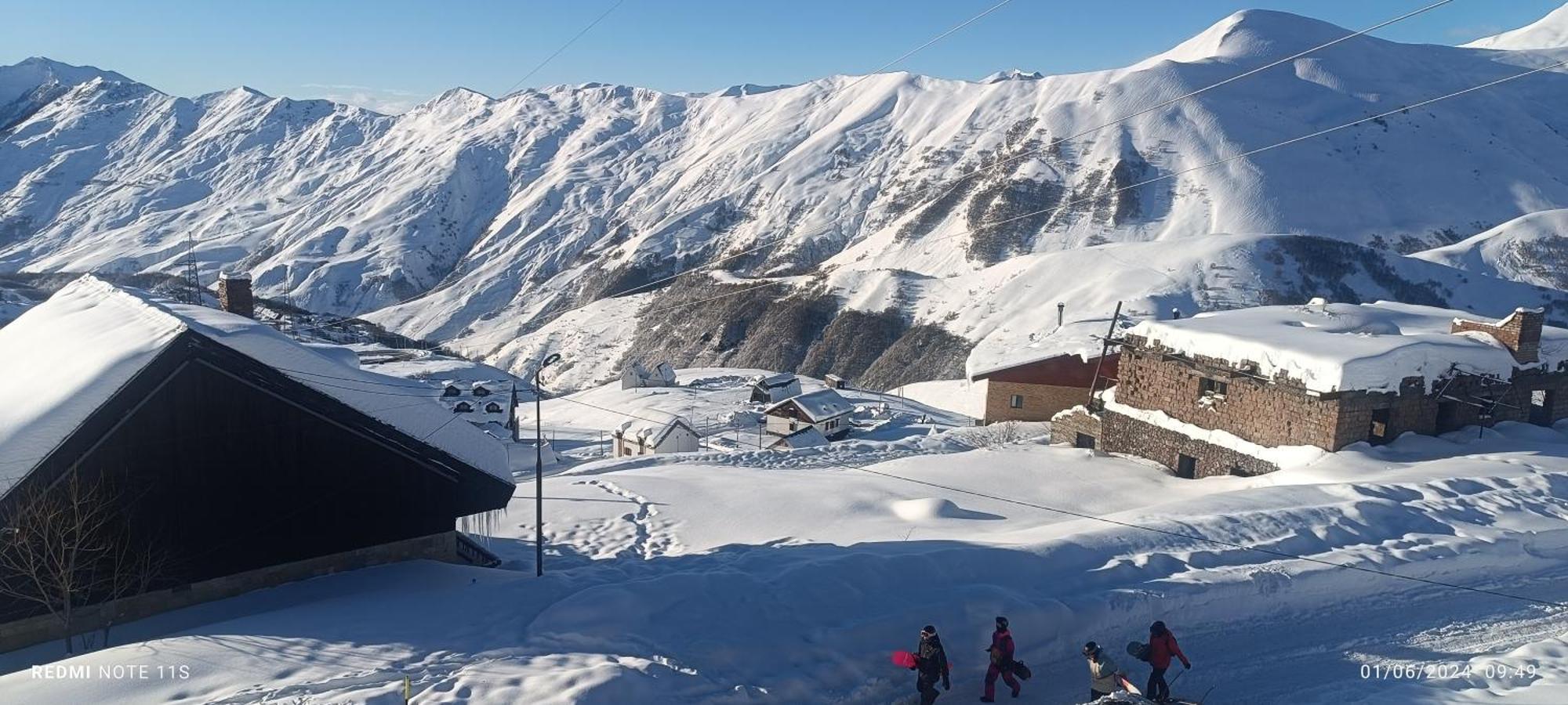 New Shino Gudauri Otel Dış mekan fotoğraf